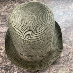 Ladies Banana Republic Hat